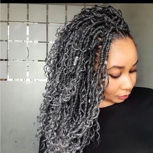 Faux Locs Crochet Hair 18 In Ombre Goddess Locs Synthetic (6 packs, 1b/grey)